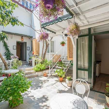 Aya Butik Otel Adalar Exterior foto