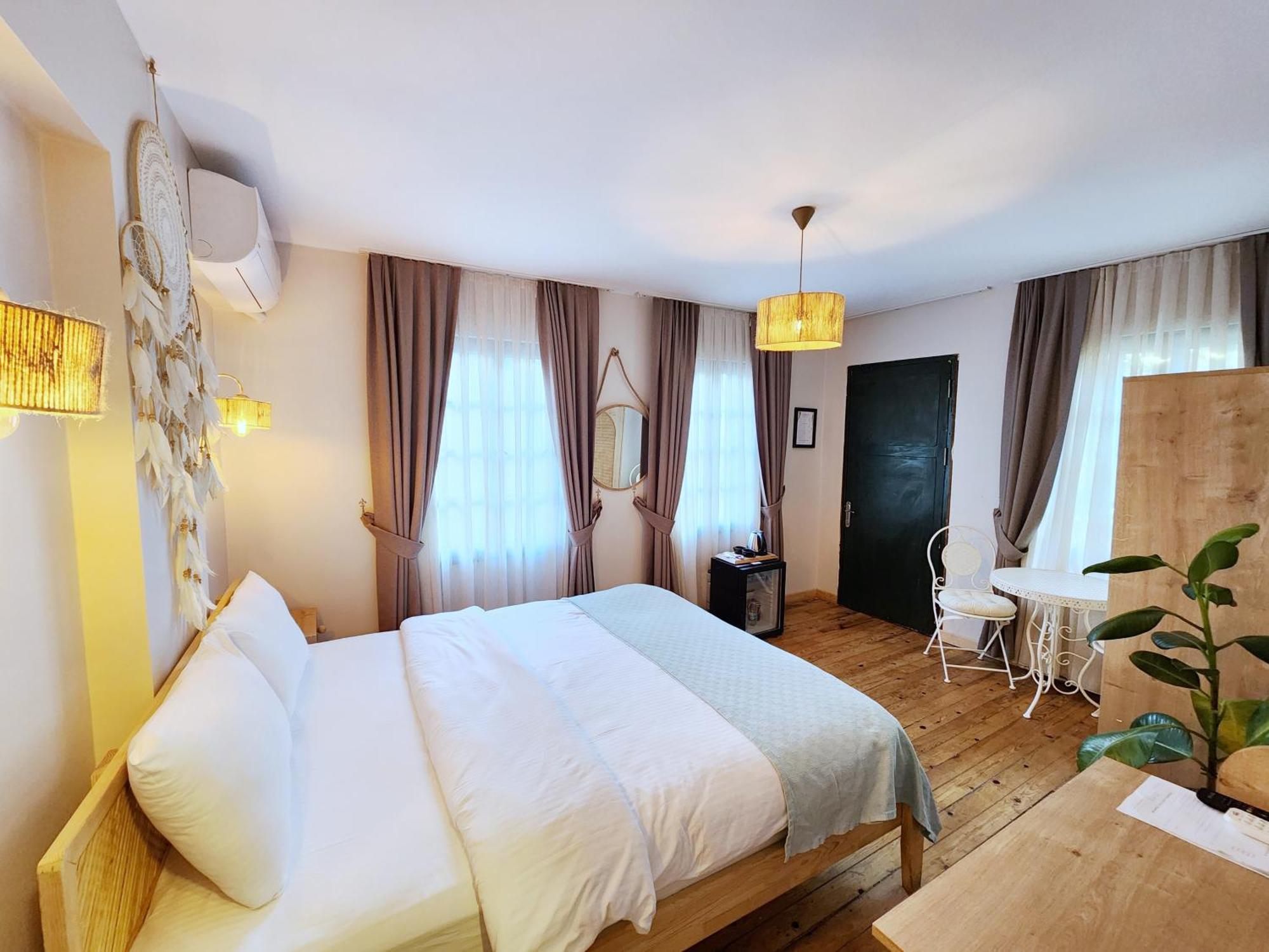 Aya Butik Otel Adalar Exterior foto